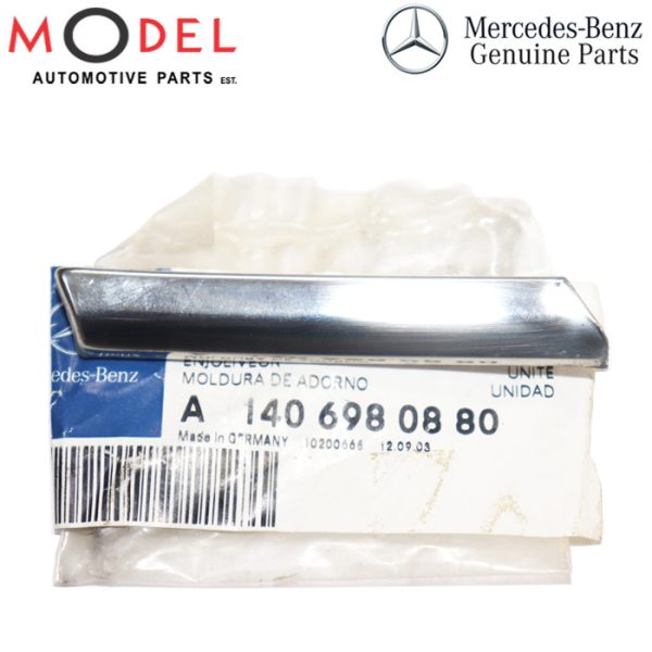 MERCEDES BENZ GENUINE GARNISH MOULDING RIGHT REAR FENDER 1406980880