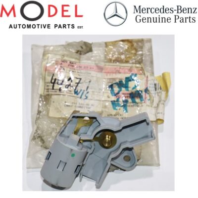 Mercedes-Benz Genuine Line Connector