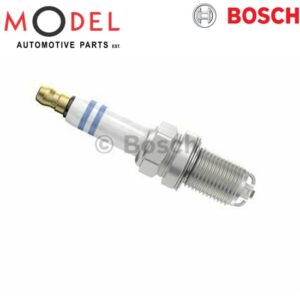 BOSCH New Spark Plug For BMW 12120032136 / FGR7KQEO / 0242235715