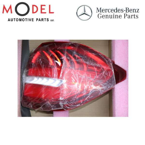 MERCEDES BENZ GENUINE REAR RIGHT TAIL LIGHT 1669060402